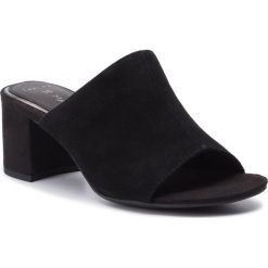 Klapki MARCO TOZZI - 2-27211-22 Black 001. Czarne klapki damskie Marco Tozzi, bez wzorów, ze skóry, bez obcasa, na obcasie. W wyprzedaży za 139,00 zł.