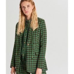 Marynarka w kratę - Zielony. Zielone marynarki damskie Cropp, s, bez wzorów. W wyprzedaży za 49,99 zł.