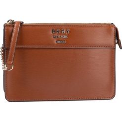 Torebka DKNY - Ava Top Zip Cbody Su R93E3D69 Caramel CAR. Pomarańczowe topy damskie DKNY, bez wzorów, ze skóry, bez kołnierzyka. W wyprzedaży za 539,00 zł.