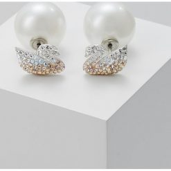 Swarovski ICONIC SWAN Kolczyki light multicoloured. Szare, analogowe kolczyki damskie marki Fossil. Za 369,00 zł.