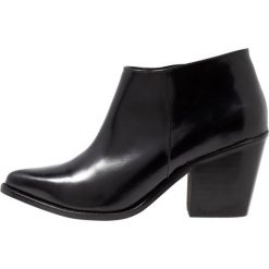 Botki damskie lity: Intentionally Blank NATHAN Ankle boot black
