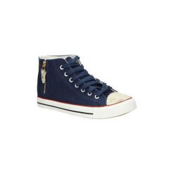 Buty Casu TRAMPKI JX-19. Czarne trampki i tenisówki damskie marki Casu, bez wzorów, bez zapięcia. Za 39,99 zł.