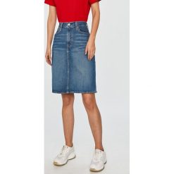 Levi's - Spódnica jeansowa. Niebieskie spódniczki damskie Levi's®, na co dzień, s, bez wzorów, z elastanu, casualowe, z podwyższonym stanem, mini, proste. Za 279,90 zł.