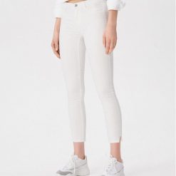 Jeansy skinny ze średnim stanem - Biały. Białe jeansy damskie Sinsay. Za 49,99 zł.