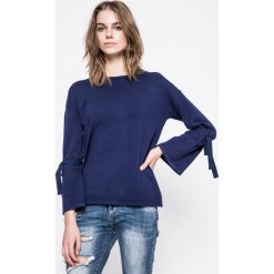 Answear - Sweter. Szare bez kategorii marki ANSWEAR, s, z dzianiny, z okrągłym kołnierzem. W wyprzedaży za 59,90 zł.