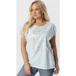 Jasnoniebieska Bluzka Arrienora. Niebieskie bluzki damskie Born2be, xl, bez wzorów, bez kołnierzyka, bez rękawów. W wyprzedaży za 64,99 zł.