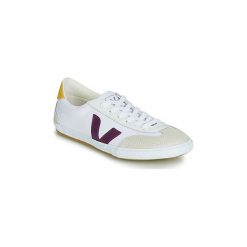 Buty Veja VOLLEY. Białe trampki i tenisówki damskie Veja, bez wzorów, bez zapięcia. Za 389,00 zł.