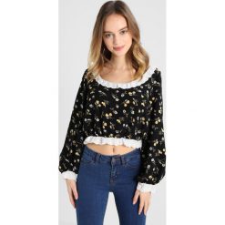 Bluzki damskie: Fashion Union Petite BONNY FLORAL Bluzka black