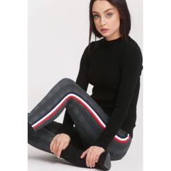 Szaro-Granatowe Legginsy Softly-Softly. Szare legginsy damskie other, s, bez wzorów, z dzianiny. Za 29,99 zł.