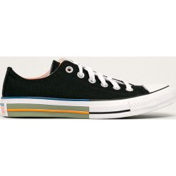 Converse - Tenisówki. Czarne trampki i tenisówki damskie Converse, bez wzorów, z gumy, na sznurówki. W wyprzedaży za 269,90 zł.