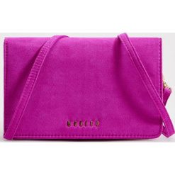 Torebka crossbody Eco Aware - Różowy. Różowe torebki klasyczne damskie Mohito, bez wzorów, bez dodatków. Za 79,99 zł.
