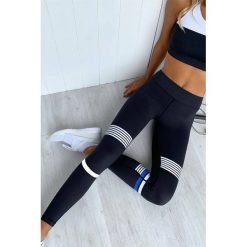 Legginsy damskie VIVALA. Legginsy sportowe damskie IVET, bez wzorów, na fitness i siłownię. W wyprzedaży za 49,00 zł.
