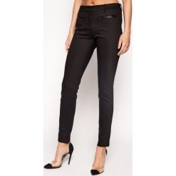 Spodnie materiałowe TOMMY HILFIGER 1M87647781. Czarne spodnie damskie TOMMY HILFIGER, m, bez wzorów, z elastanu. W wyprzedaży za 369,00 zł.