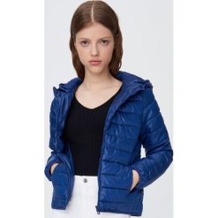 Krótka pikowana kurtka - Niebieski. Niebieskie kurtki damskie Sinsay, s, krótkie. Za 59,99 zł.