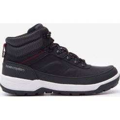 Buty trekkingowe - Czarny. Czarne buty trekkingowe męskie House. W wyprzedaży za 89,99 zł.