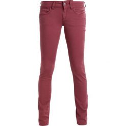 GStar LYNN MID SKINNY COJ Jeans Skinny Fit dark berry mist. Fioletowe jeansy damskie relaxed fit marki G-Star. W wyprzedaży za 375,20 zł.