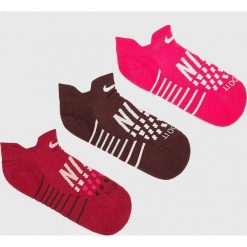 Nike - Skarpetki (3-pack). Czerwone skarpetki damskie marki Nike, z elastanu. W wyprzedaży za 49,90 zł.