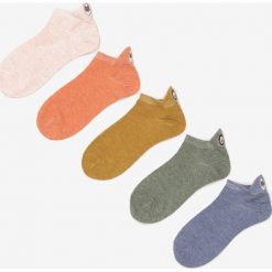 5-pack Mix Kolorów Skarpety Undivien. Skarpetki damskie Born2be, bez wzorów. W wyprzedaży za 29,99 zł.