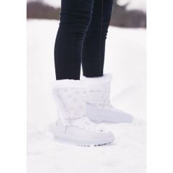 Białe Śniegowce Same. Białe śniegowce damskie Born2be, za kostkę, bez zapięcia. Za 79,99 zł.