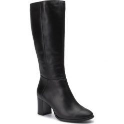 Kozaki LASOCKI SM-WMA-009CK. Czarne kozaki damskie Lasocki, ze skóry, bez obcasa, bez zapięcia. Za 399,99 zł.