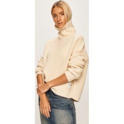 Calvin Klein Jeans - Sweter. Białe swetry damskie Calvin Klein Jeans, s, bez wzorów, z bawełny, bez rękawów. Za 699,90 zł.