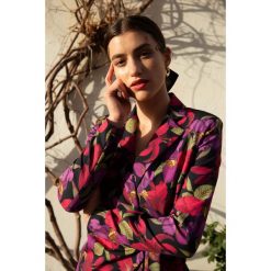Żakiet w Kwiaty Wiązany na Boku - Model 2. Niebieskie marynarki damskie Moe, s, w kwiaty, z elastanu. Za 209,90 zł.