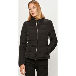 Only - Kurtka. Czarne kurtki damskie ONLY, s, bez wzorów, z poliesteru, krótkie. W wyprzedaży za 189,90 zł.