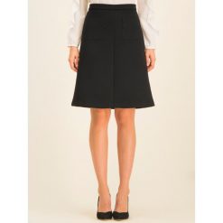 Spódnica trapezowa Red Valentino TR3RAD20. Czarne spódniczki damskie Red Valentino, bez wzorów, z poliesteru, midi, trapezowe. W wyprzedaży za 829,00 zł.