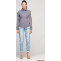 KOSZULA Z FALBANKAMI, K105 SZARY. Szare koszule damskie Pakamera, s, z aplikacjami, eleganckie, z okrągłym kołnierzem, bez rękawów. Za 119,00 zł.