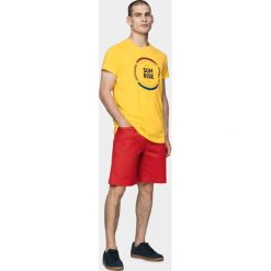 T-shirt męski TSM610 - żółty - Outhorn. Żółte koszulki męskie Outhorn, m, bez wzorów, bez kołnierzyka. W wyprzedaży za 29,99 zł.