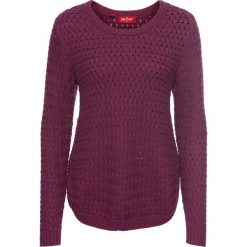 Sweter w warkocze, z ozdobnym guzikiem, długi rękaw bonprix jeżynowy. Fioletowe swetry klasyczne damskie bonprix. Za 99,99 zł.