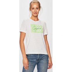 Only - T-shirt. Białe topy damskie ONLY, s, z nadrukiem, z poliesteru, z okrągłym kołnierzem. W wyprzedaży za 44,90 zł.