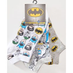 3 pack skarpetek Batman - Wielobarwn. Szare skarpetki męskie marki House, z motywem z bajki. W wyprzedaży za 19,99 zł.