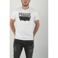 Levi's Destination Koszulka Biały. Białe podkoszulki męskie Levi's®, s, z nadrukiem, z bawełny, z krótkim rękawem. Za 102,95 zł.