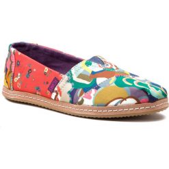 Półbuty TOMS - Classic 10012493 Liberty Gatsby Garden. Różowe półbuty damskie marki Toms, na co dzień, bez wzorów, z tworzywa sztucznego, bez obcasa, bez zapięcia. W wyprzedaży za 229,00 zł.