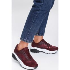 Bordowe Sneakersy Moonchild. Czerwone sneakersy damskie Renee, z nubiku. Za 89,99 zł.