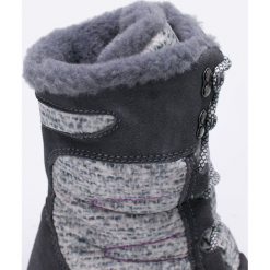 Bearpaw - Śniegowce Aretha. Szare botki damskie marki Bearpaw, ze skóry. W wyprzedaży za 299,90 zł.
