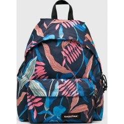 Eastpak - Plecak. Niebieskie plecaki damskie Eastpak, z nadrukiem, z poliesteru. W wyprzedaży za 139,90 zł.