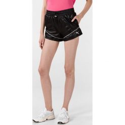 Puma Szorty Czarny. Czarne szorty damskie Puma, m, bez wzorów, z gumy. Za 171,95 zł.