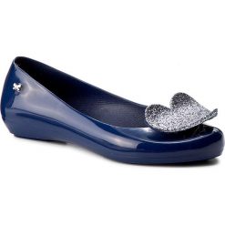 Baleriny ZAXY - Glamour Fem 82360 Granat 01380 Y285009 02064. Niebieskie baleriny damskie Zaxy, bez wzorów, z tworzywa sztucznego, klasyczne, bez obcasa. W wyprzedaży za 99,00 zł.