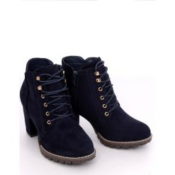 Botki na obcasie granatowe 995-30 Navy. Niebieskie botki damskie ButyModne, bez obcasa, na obcasie, na sznurówki. W wyprzedaży za 126,68 zł.