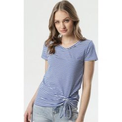Niebieski T-shirt May. Niebieskie t-shirty damskie Born2be, s, w paski, z dzianiny, bez kołnierzyka, z krótkim rękawem. Za 39,99 zł.