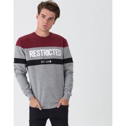 Bluza z napisem - Szary. Szare bluzy męskie House, s, z napisami, bez kołnierzyka, bez rękawów, bez kaptura. Za 79,99 zł.