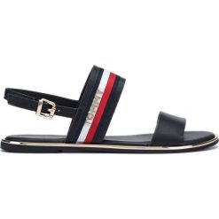 Tommy Hilfiger Sandały Czarny. Czarne sandały damskie TOMMY HILFIGER, w paski, ze skóry, bez obcasa, z paskami. Za 430,95 zł.