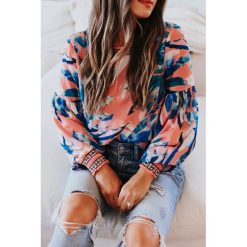 Bluzka damska LOVIA. Bluzki damskie Bluzka damska LOVIA, s, z nadrukiem, eleganckie, bez kołnierzyka, z długim rękawem. W wyprzedaży za 69,00 zł.