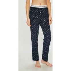 Tommy Hilfiger - Spodnie piżamowe. Niebieskie piżamy damskie marki TOMMY HILFIGER, s, z bawełny. Za 229,90 zł.