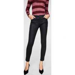 Mango - Jeansy Belle2. Czarne jeansy damskie marki Mango. Za 139,90 zł.