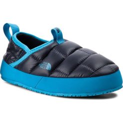 Kapcie THE NORTH FACE - Youth Thermal Tent Mule II T939UX8HF Shiny Urban Navy/Hyper Blue. Niebieskie sandały chłopięce The North Face, z gumy, bez zapięcia. W wyprzedaży za 139,00 zł.