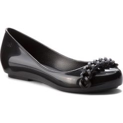 Baleriny ZAXY - New Pop Chain Fem 82537 Black 01003 BB285024 02064. Czarne baleriny damskie Zaxy, bez wzorów, z tworzywa sztucznego, bez obcasa. W wyprzedaży za 149,00 zł.