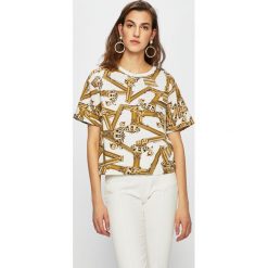 Versace Jeans - Top. Białe bluzki damskie Versace Jeans, s, bez wzorów, z elastanu, z okrągłym kołnierzem. W wyprzedaży za 429,90 zł.